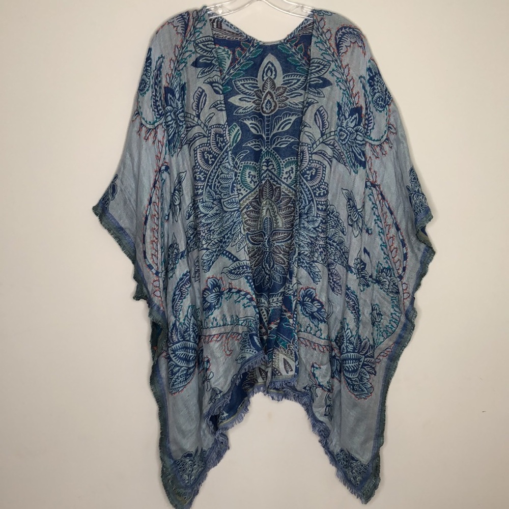 Chico’s reversible wrap - Picture 3 of 7